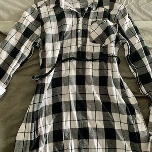 Girls plaid dress with mini black belt